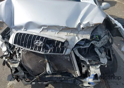 2004 Hyundai Sonata z USA, uszkodzony, nr VIN KMHWF25S74A084604